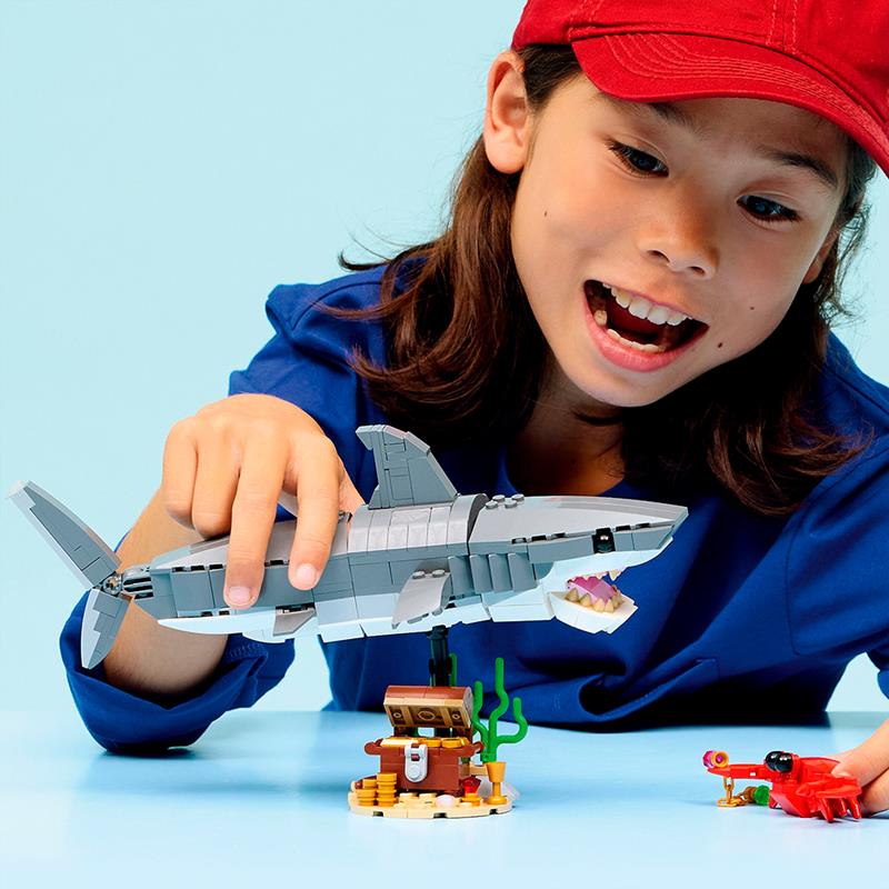 LEGO Creator - Le redoutable requin et le coffre au trésor