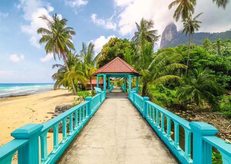 Casse-tête Ravensburger - Pont coloré en Malaisie - 1000 pièces